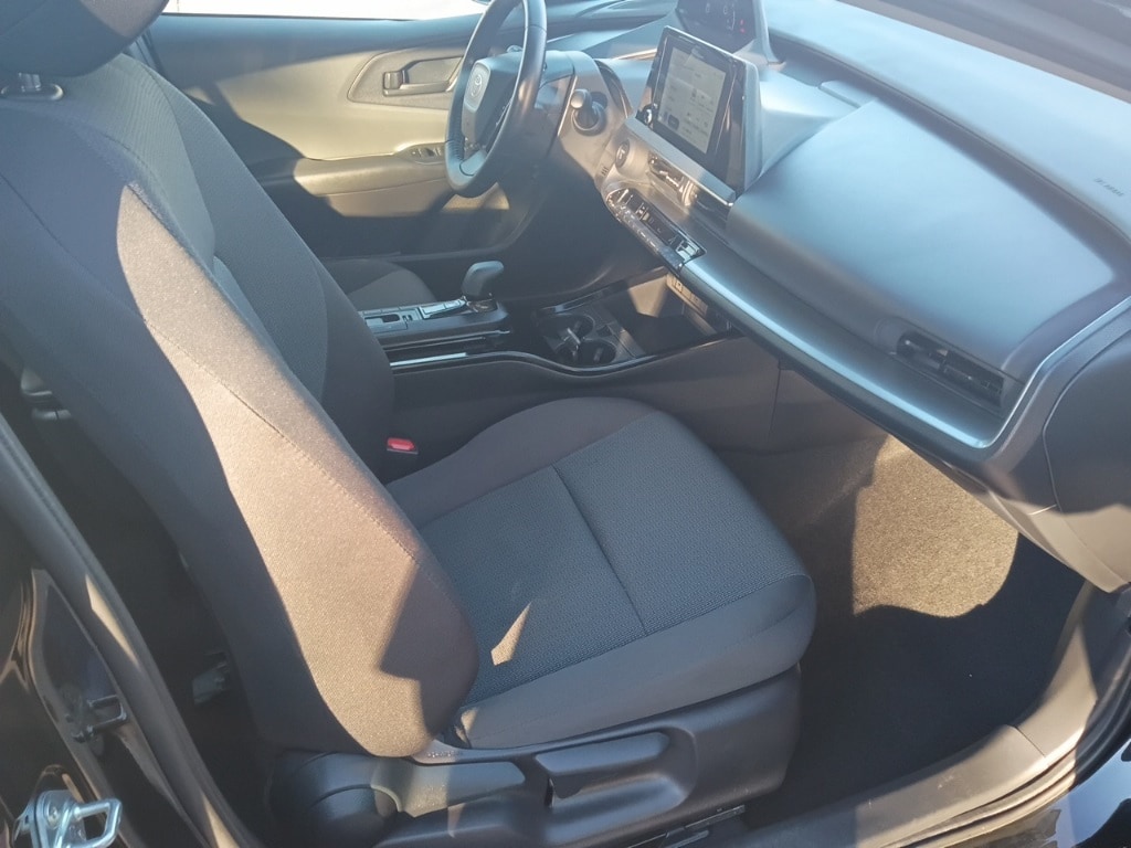 Thumbnail: 2025 Toyota Prius - 8