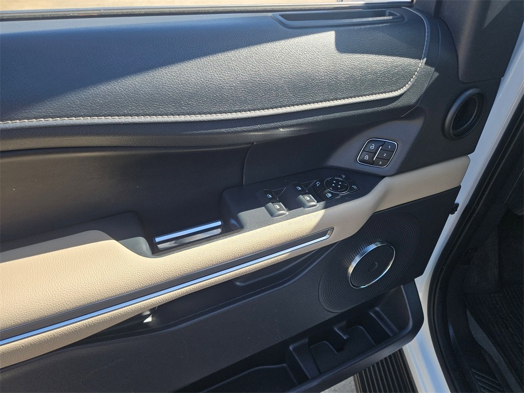 Thumbnail: 2024 Ford Expedition MAX - 15