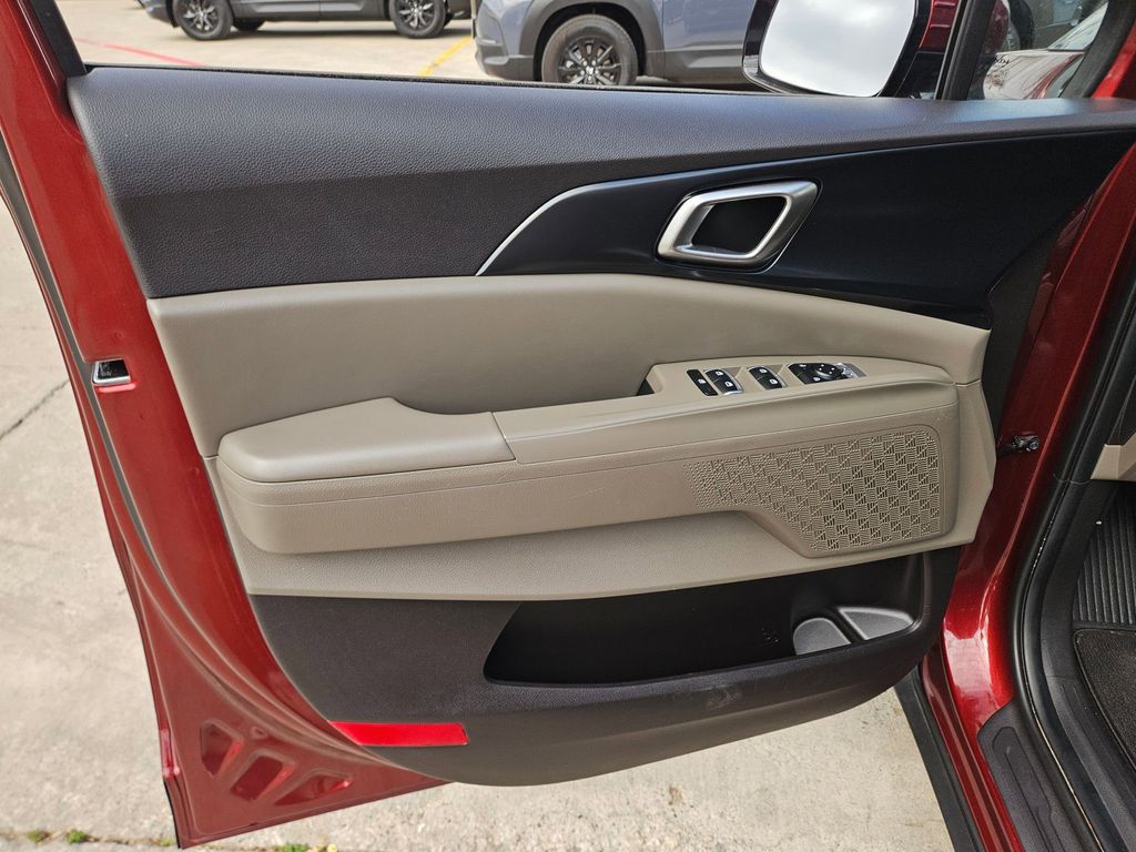 Thumbnail: 2025 Kia Carnival - 14