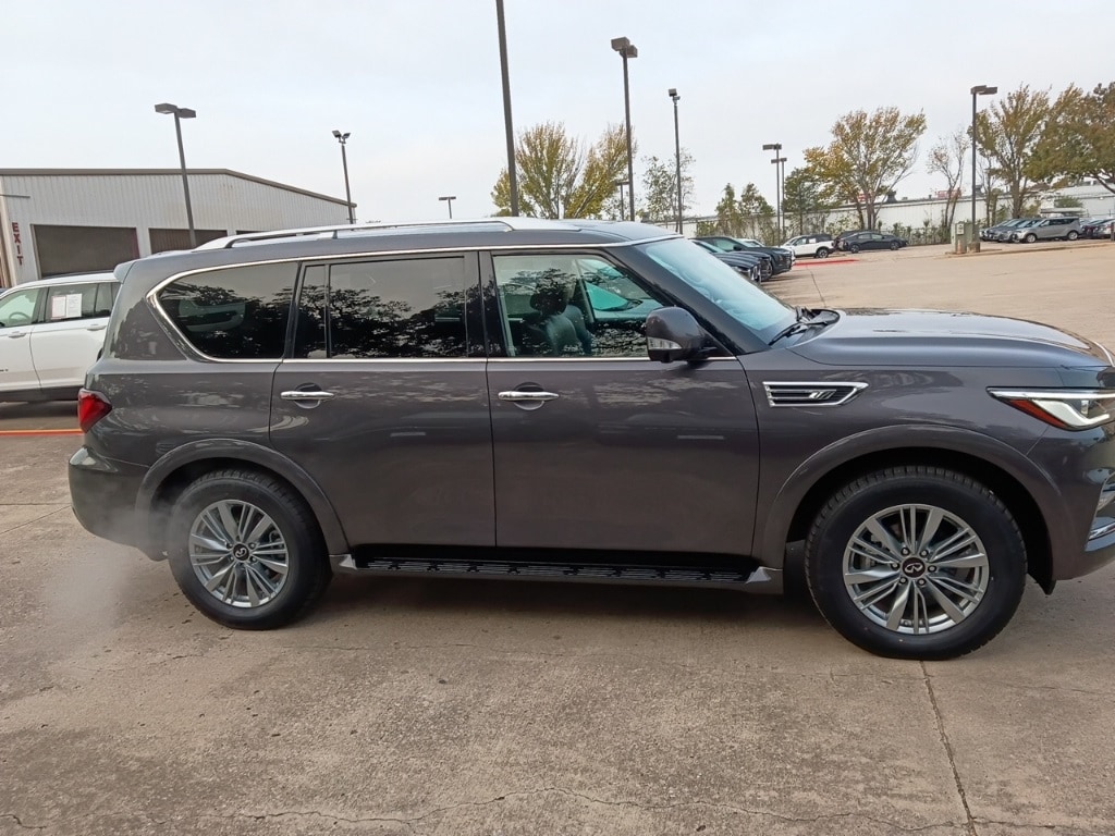 Thumbnail: 2024 INFINITI QX80 - 6