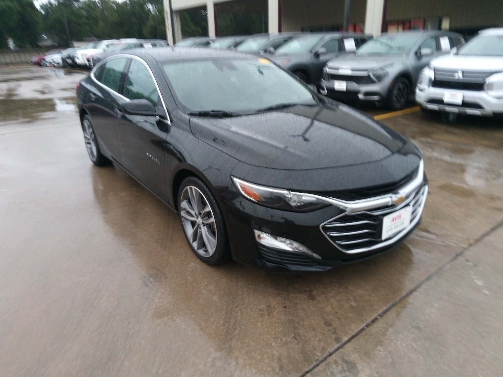 Thumbnail: 2023 Chevrolet Malibu - 3