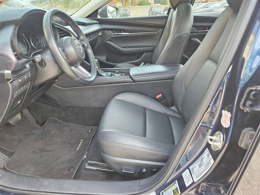 Thumbnail: 2025 Mazda Mazda3 - 11