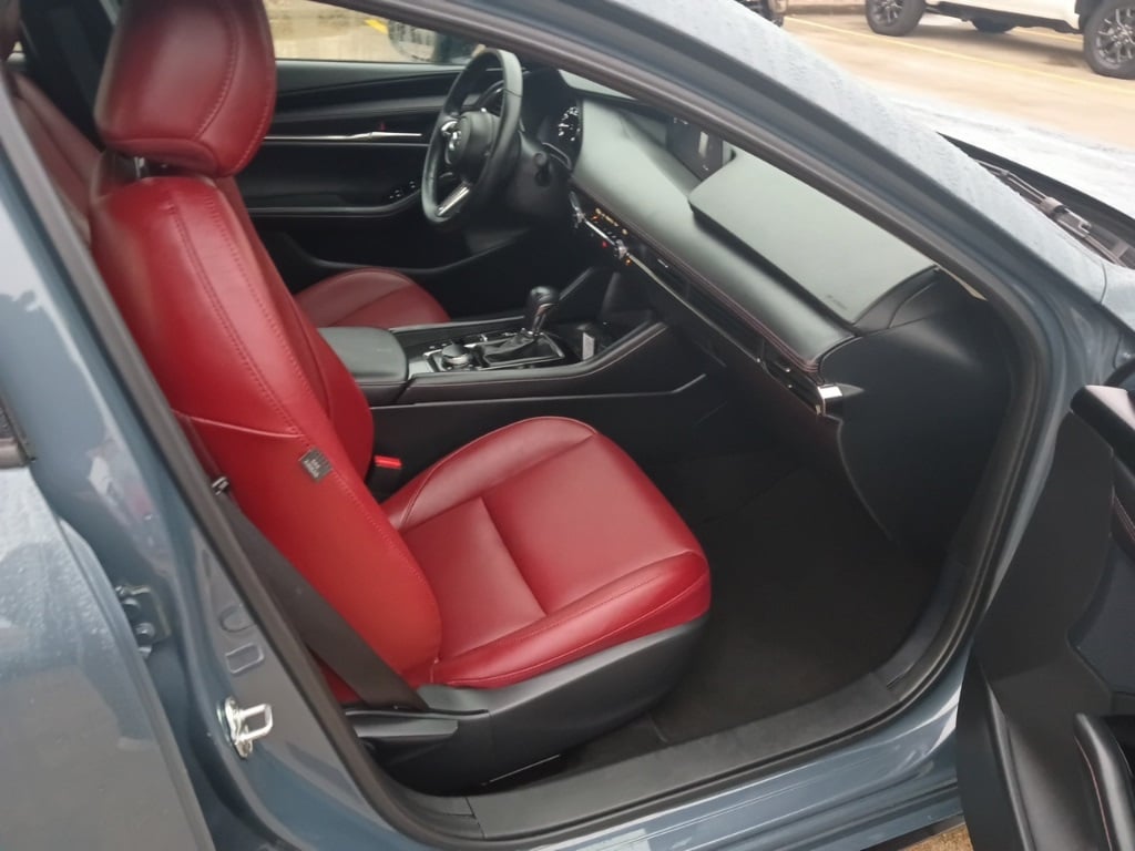 Thumbnail: 2025 Mazda Mazda3 - 9