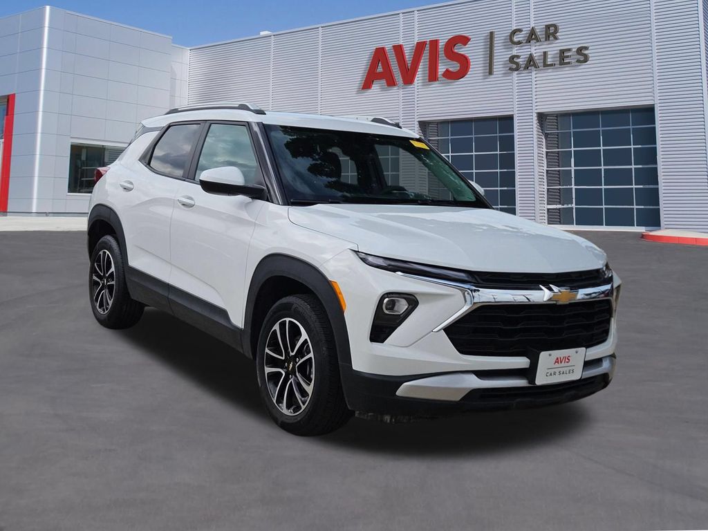 Thumbnail: 2025 Chevrolet TrailBlazer - 9