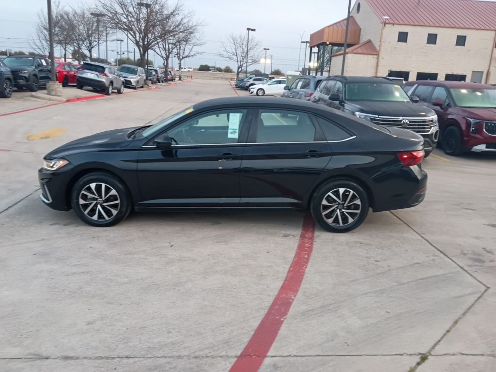 Thumbnail: 2025 Volkswagen Jetta - 4