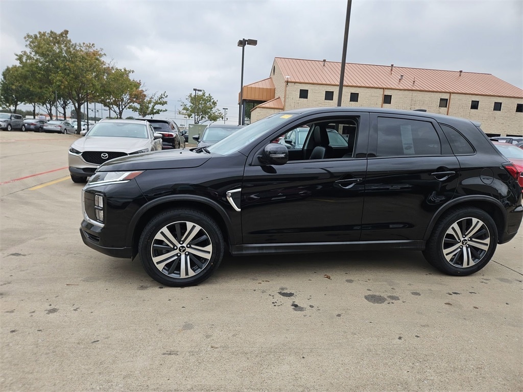 Thumbnail: 2024 Mitsubishi Outlander Sport - 2