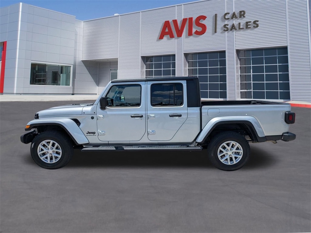 Thumbnail: 2023 Jeep Gladiator - 10