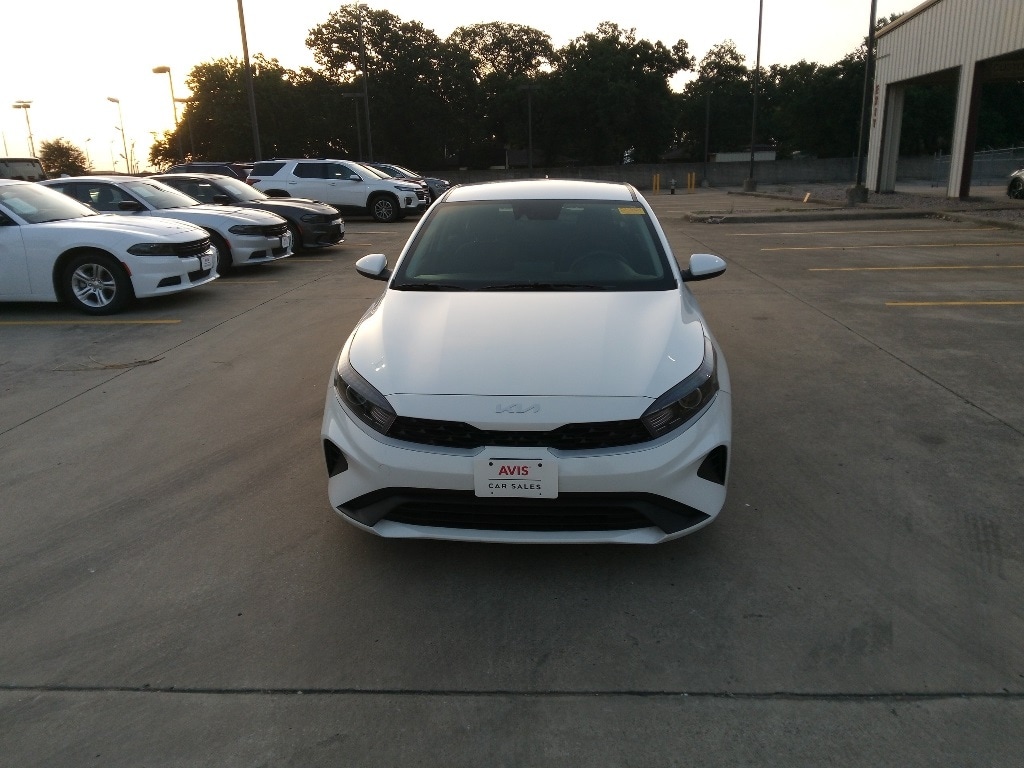 Thumbnail: 2024 Kia Forte - 2