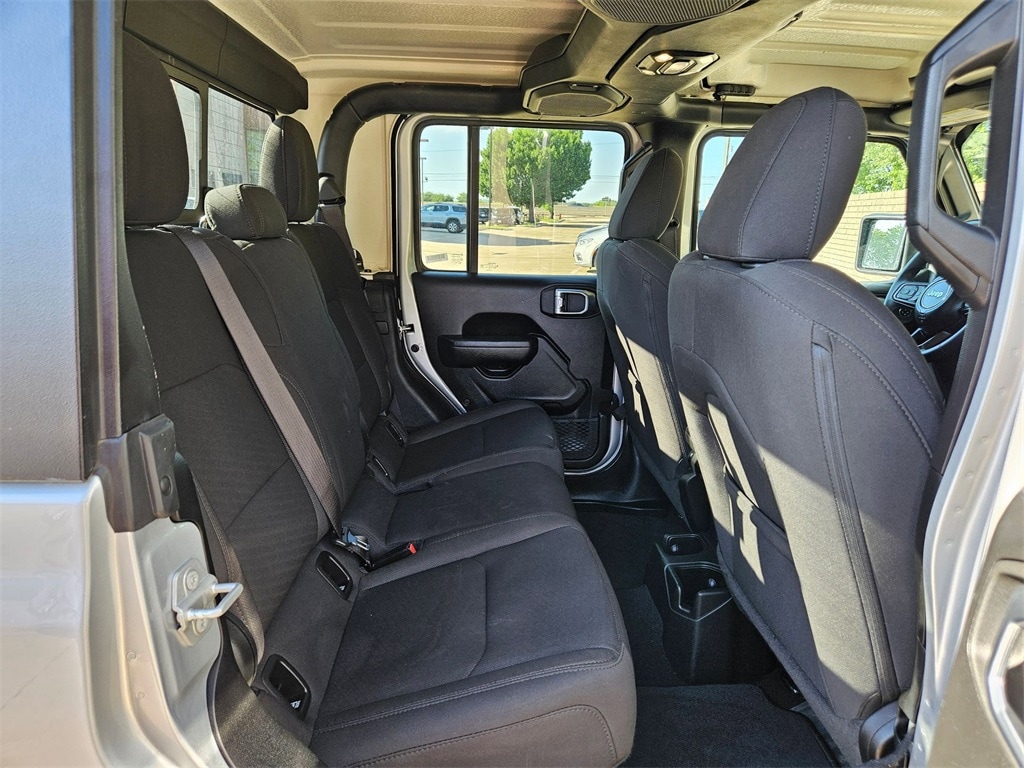 Thumbnail: 2023 Jeep Gladiator - 27