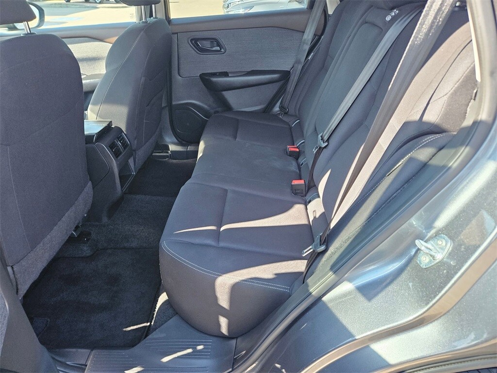 Thumbnail: 2023 Nissan Rogue - 27