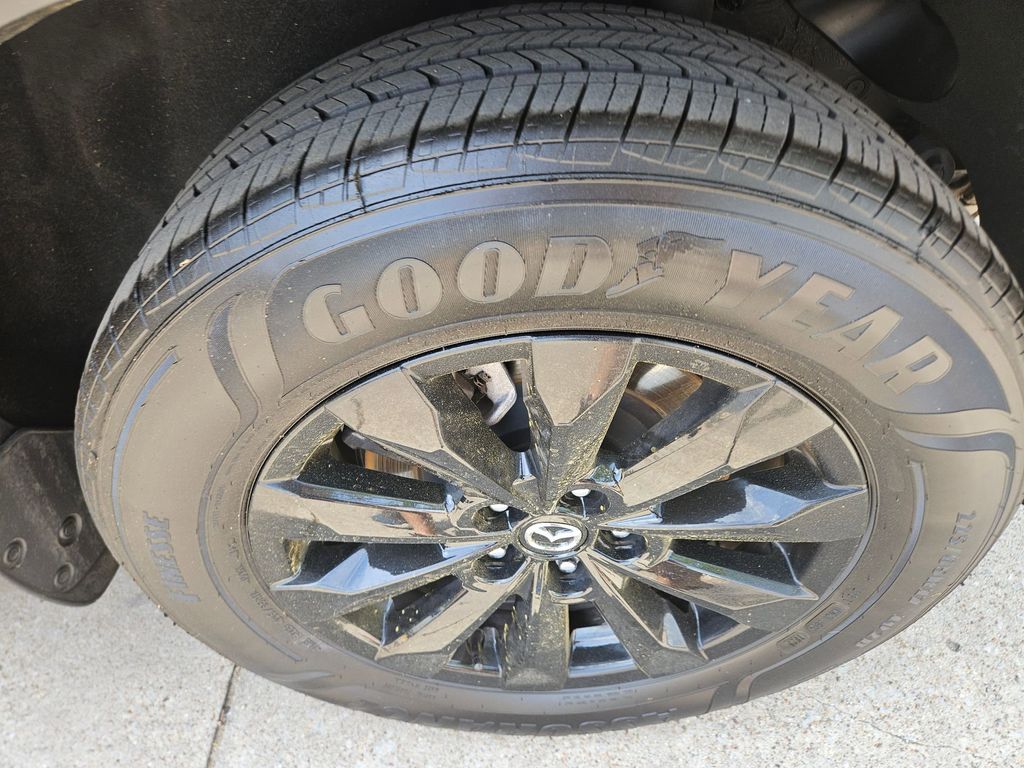 Thumbnail: 2025 Mazda CX-50 - 26