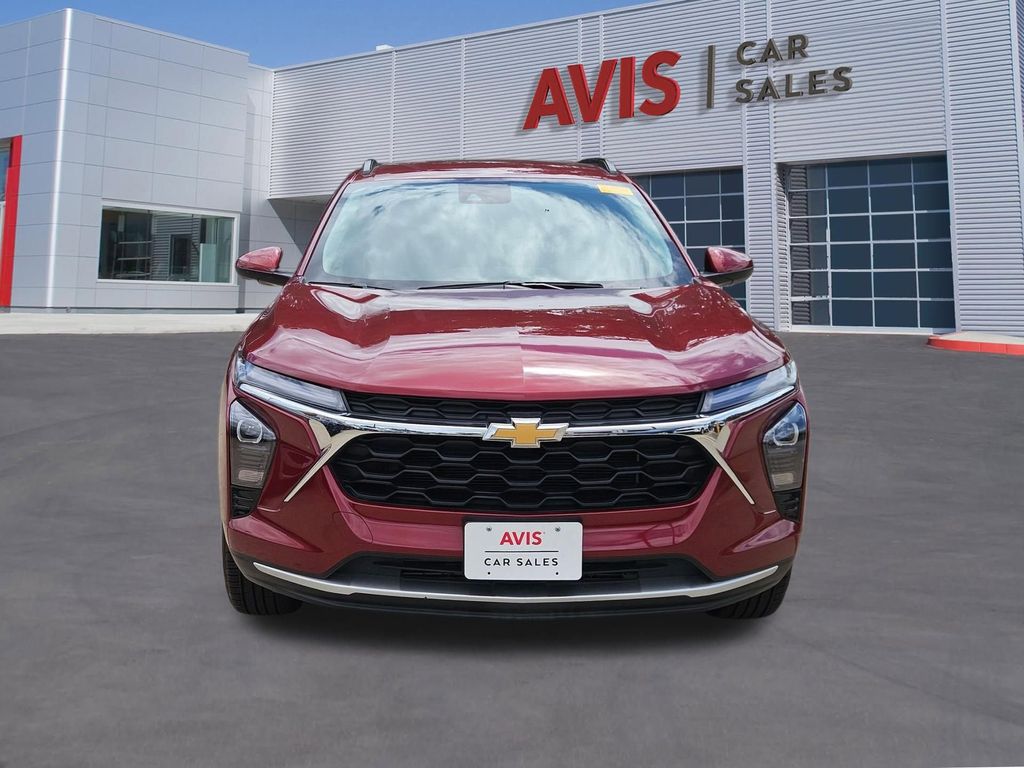 Thumbnail: 2025 Chevrolet Trax - 10