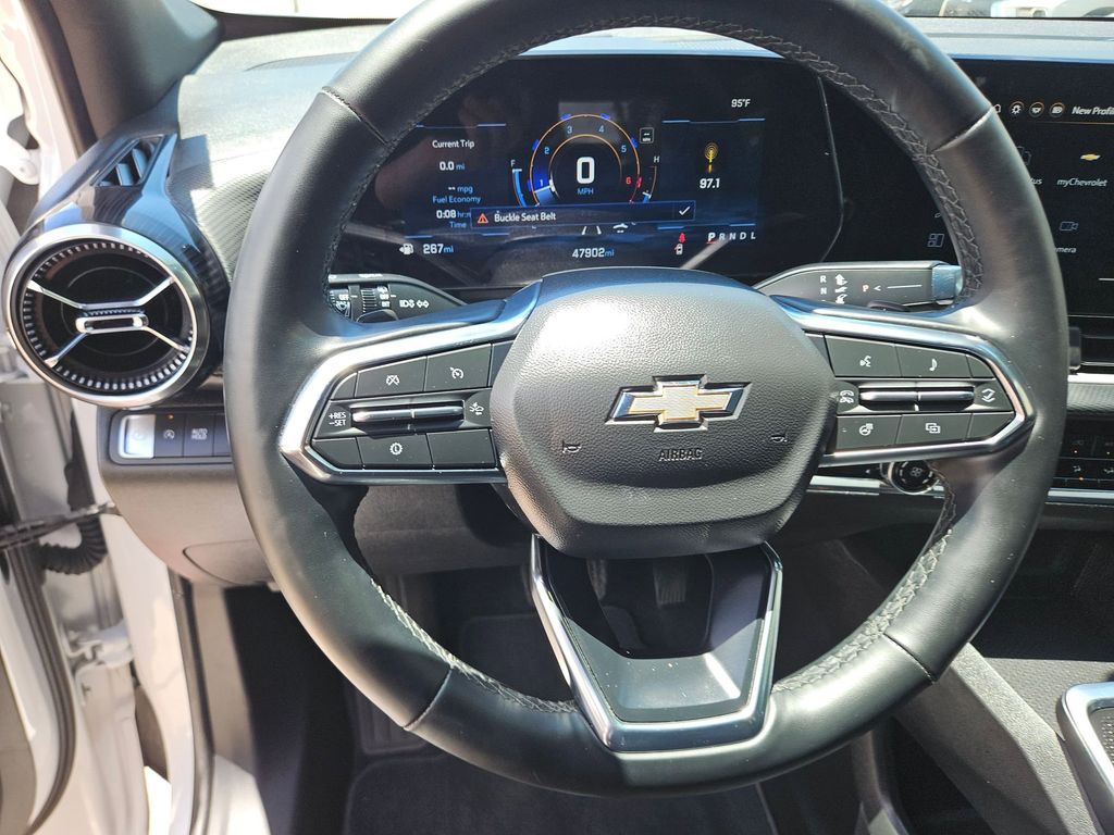 Thumbnail: 2025 Chevrolet Equinox - 18