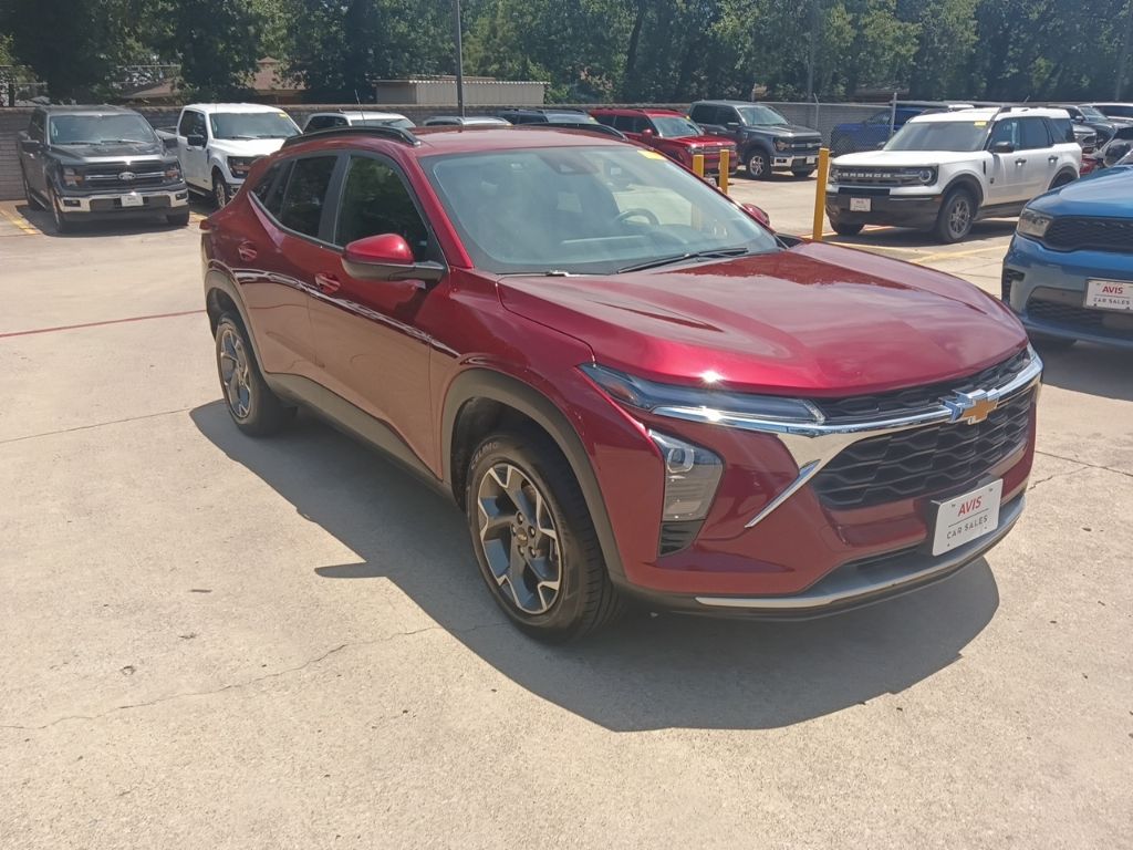 Thumbnail: 2025 Chevrolet Trax - 6