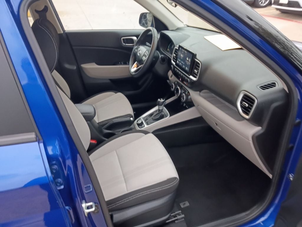 Thumbnail: 2025 Hyundai Venue - 9