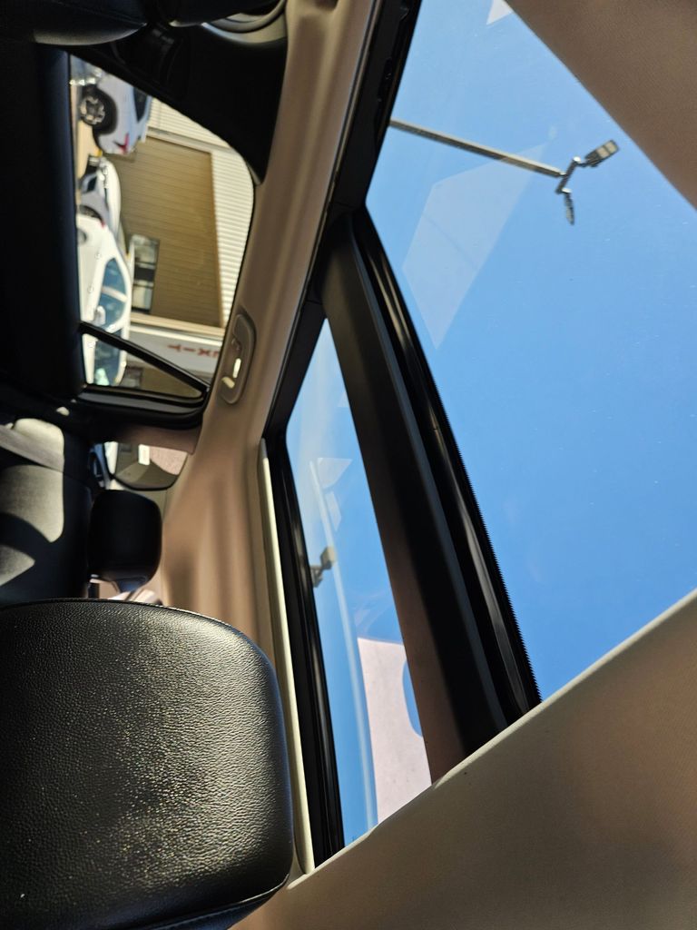 Thumbnail: 2025 Mazda CX-50 - 22