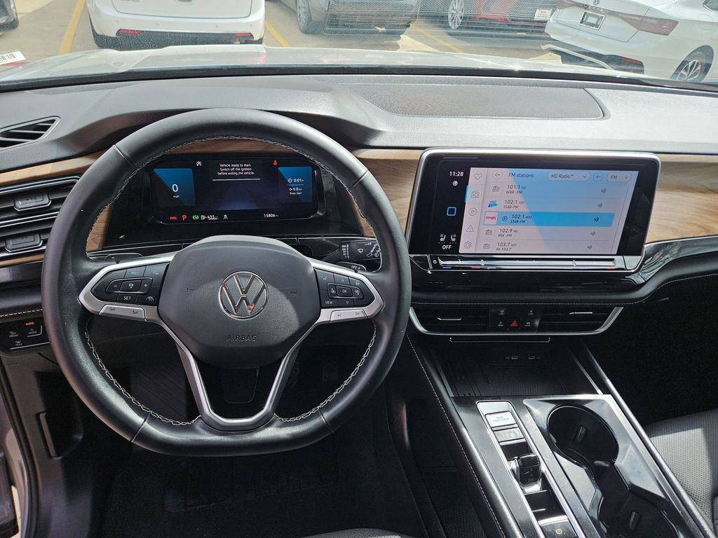 Thumbnail: 2025 Volkswagen Atlas - 17