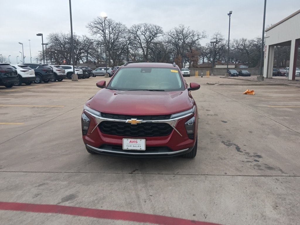 Thumbnail: 2025 Chevrolet Trax - 5