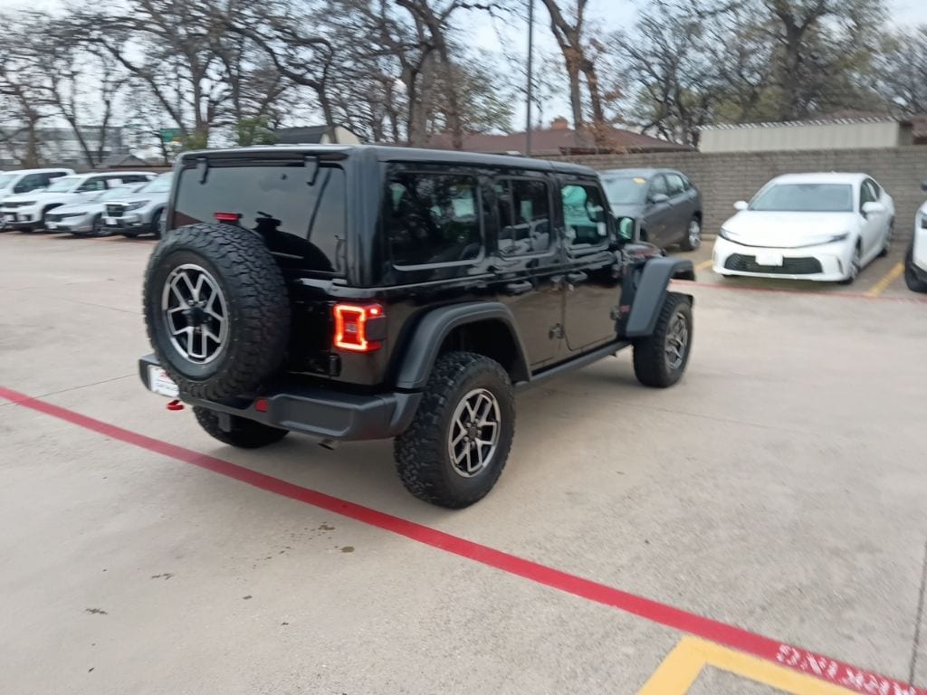 Thumbnail: 2025 Jeep Wrangler - 9