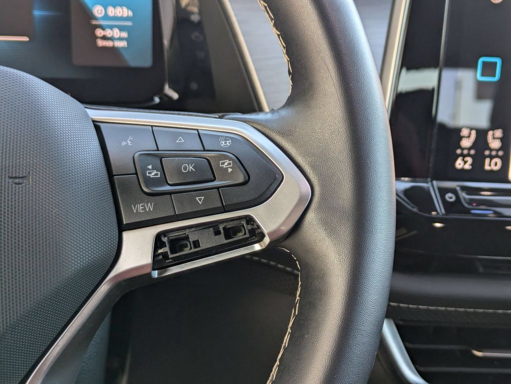 2025 Volkswagen Atlas Cross Sport SE w/Tech - Photo 20