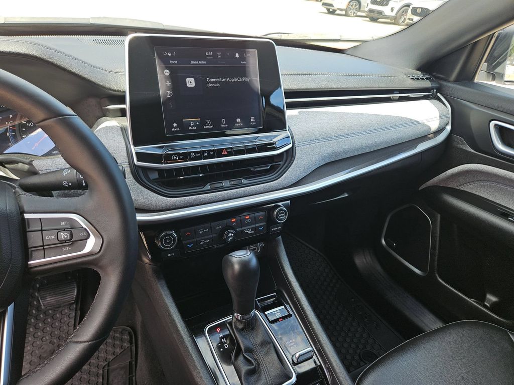 Thumbnail: 2025 Jeep Compass - 19