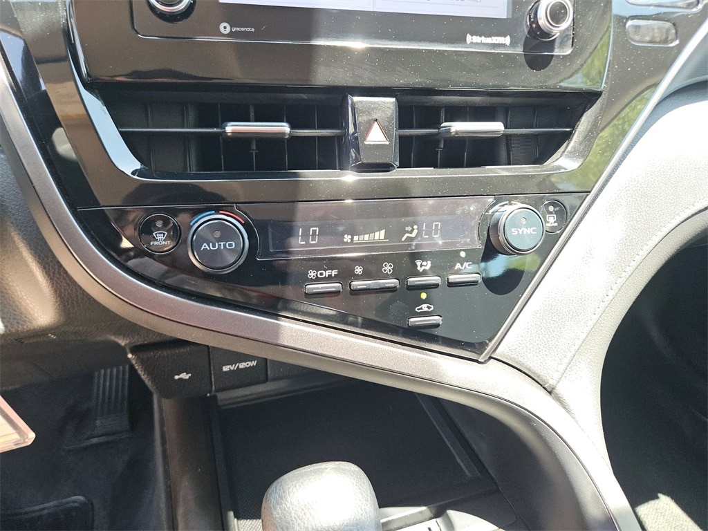 Thumbnail: 2024 Toyota Camry - 14