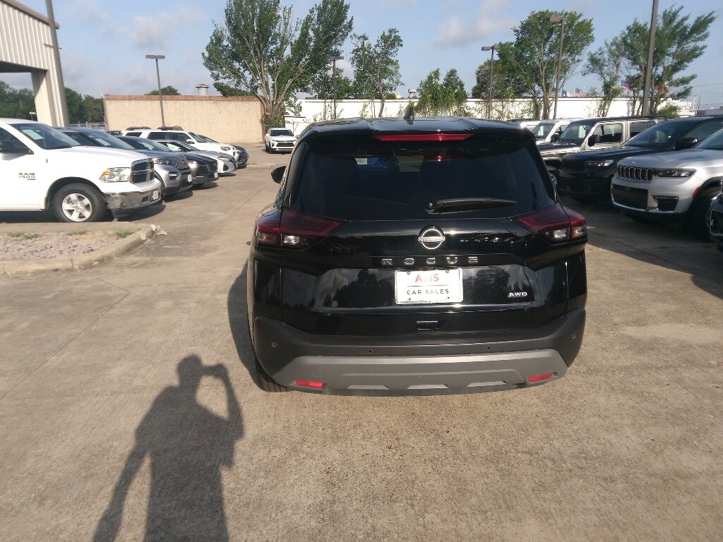 Thumbnail: 2023 Nissan Rogue - 5