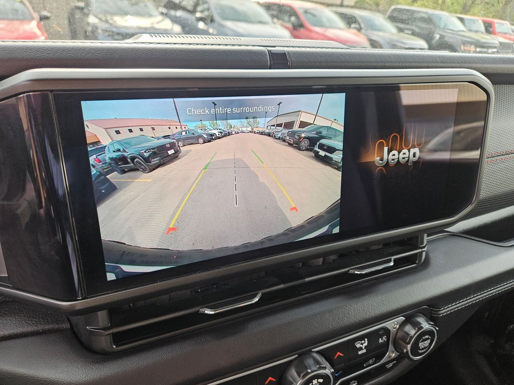 Thumbnail: 2025 Jeep Wrangler - 22