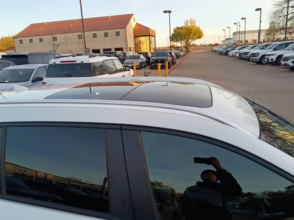 Thumbnail: 2025 Mazda CX-50 - 8