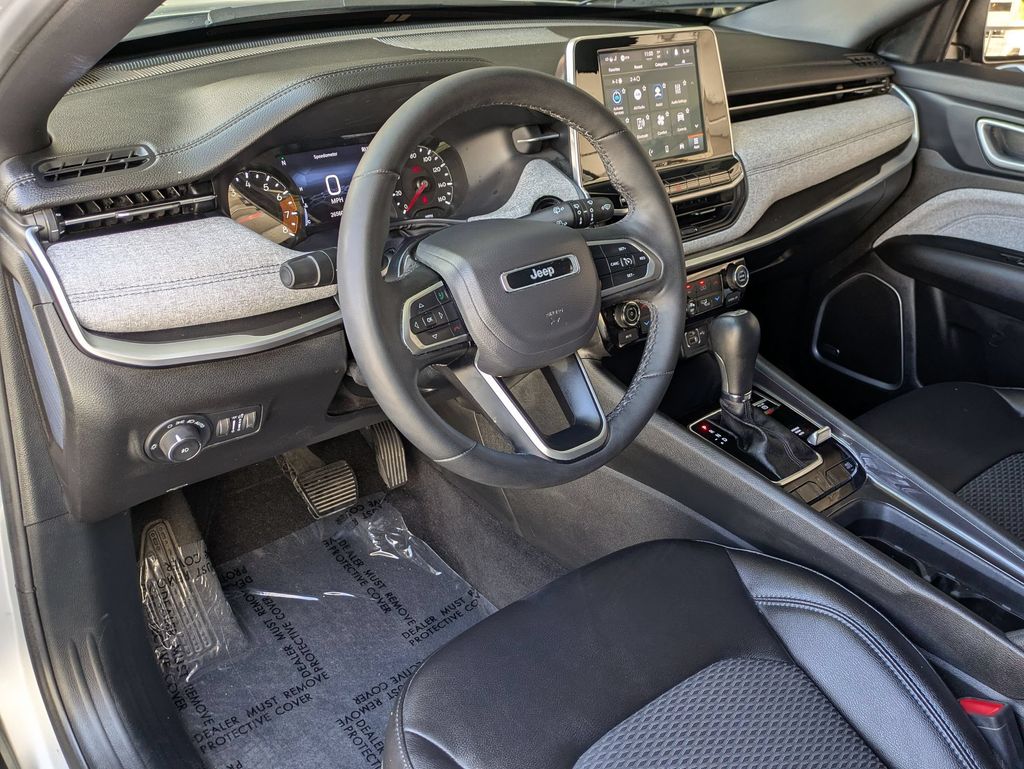 Thumbnail: 2025 Jeep Compass - 14