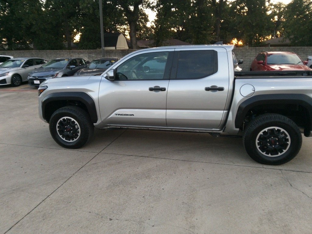 Thumbnail: 2025 Toyota Tacoma - 13