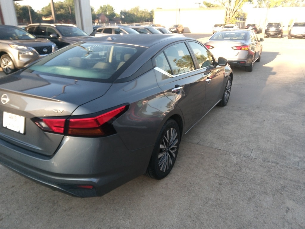 Thumbnail: 2024 Nissan Altima - 5