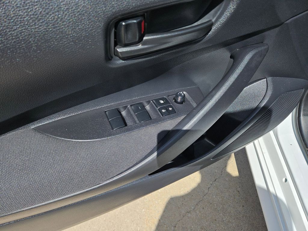 Thumbnail: 2025 Toyota Corolla - 15