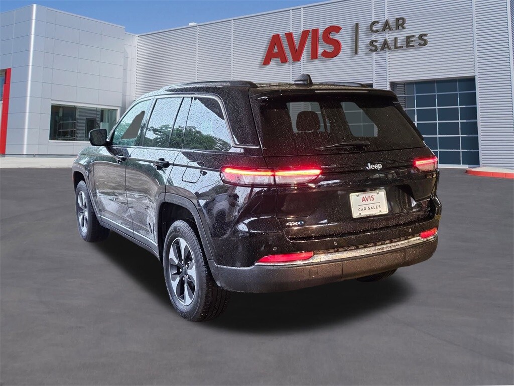 2023 Jeep Grand Cherokee 4xe 7