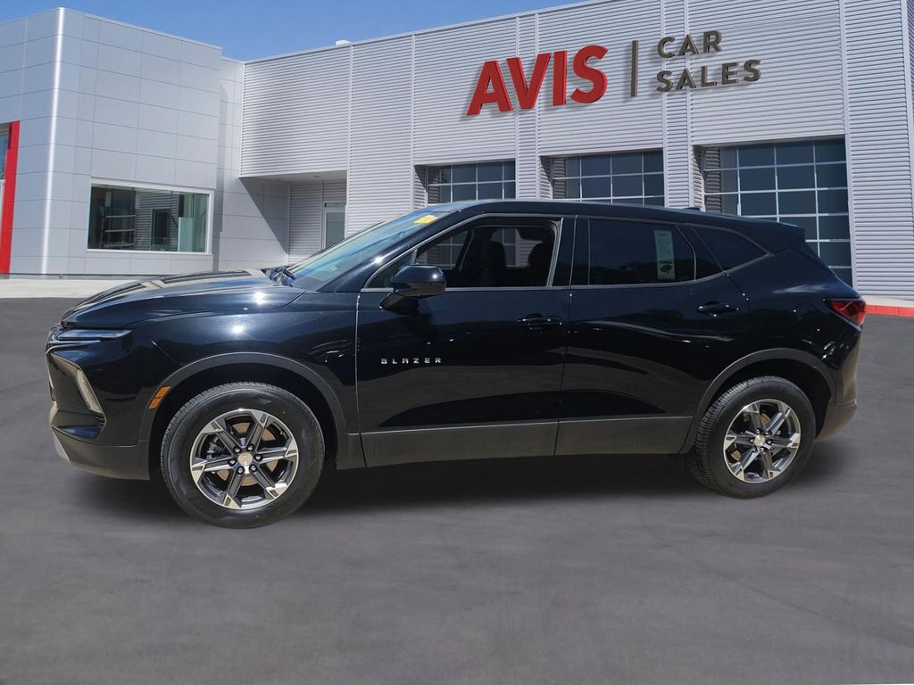 Thumbnail: 2025 Chevrolet Blazer - 2