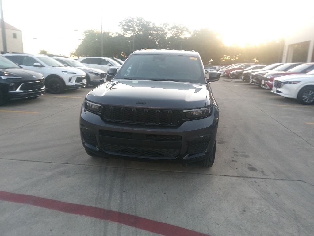 Thumbnail: 2024 Jeep Grand Cherokee L - 2