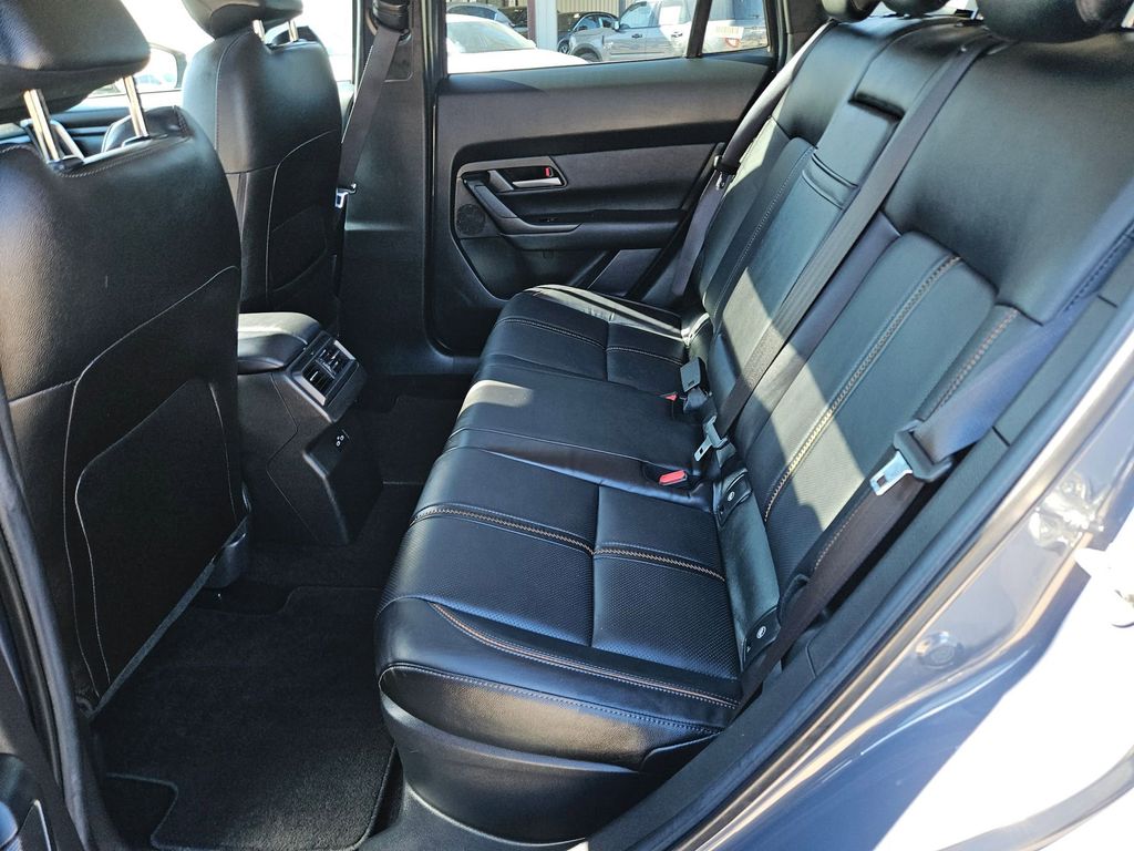 Thumbnail: 2025 Mazda CX-50 - 27