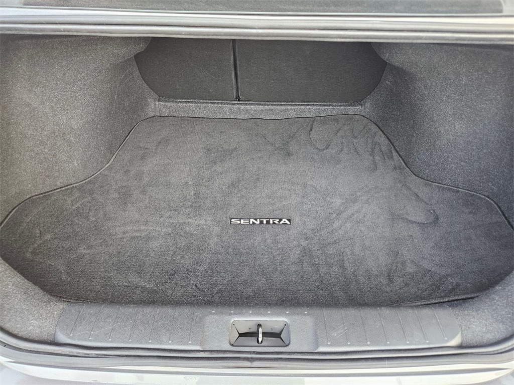 Thumbnail: 2023 Nissan Sentra - 24