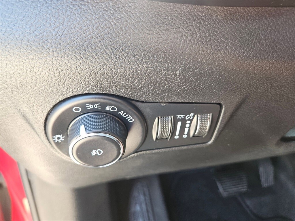 Thumbnail: 2023 Jeep Compass - 20