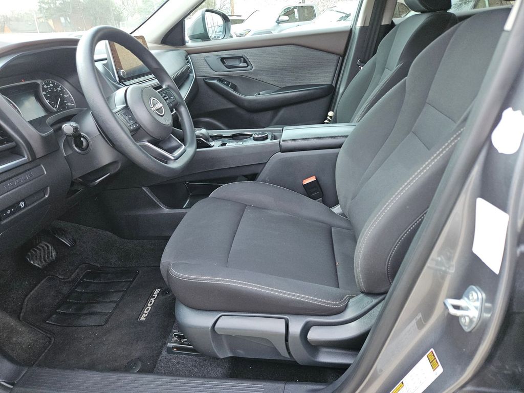 Thumbnail: 2023 Nissan Rogue - 11