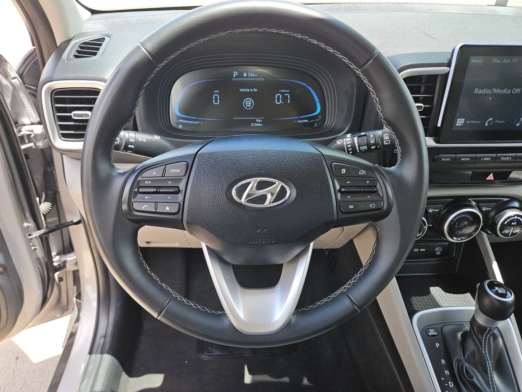 Thumbnail: 2025 Hyundai Venue - 18