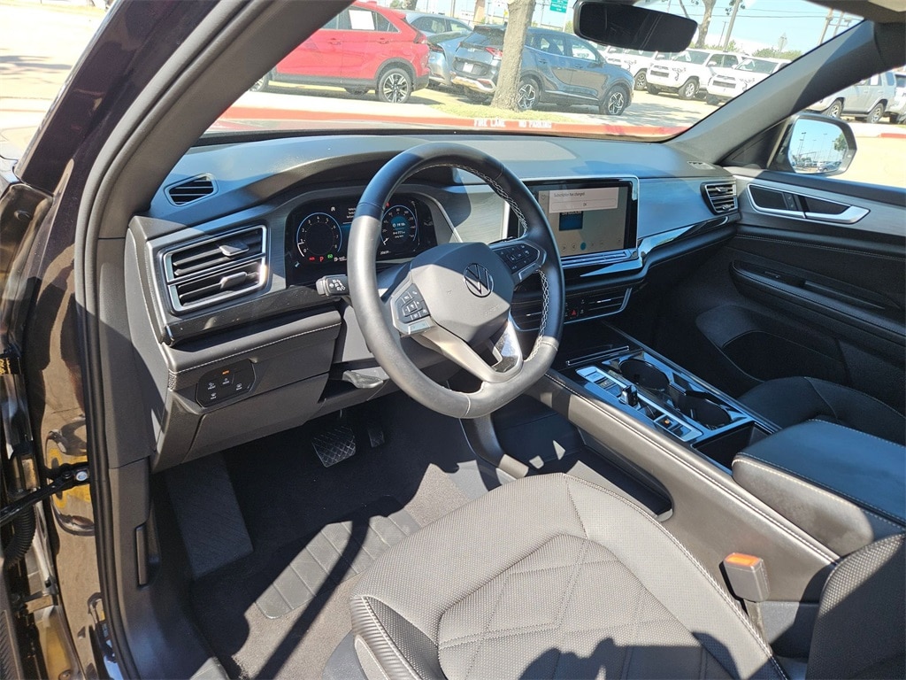 Thumbnail: 2025 Volkswagen Atlas - 15