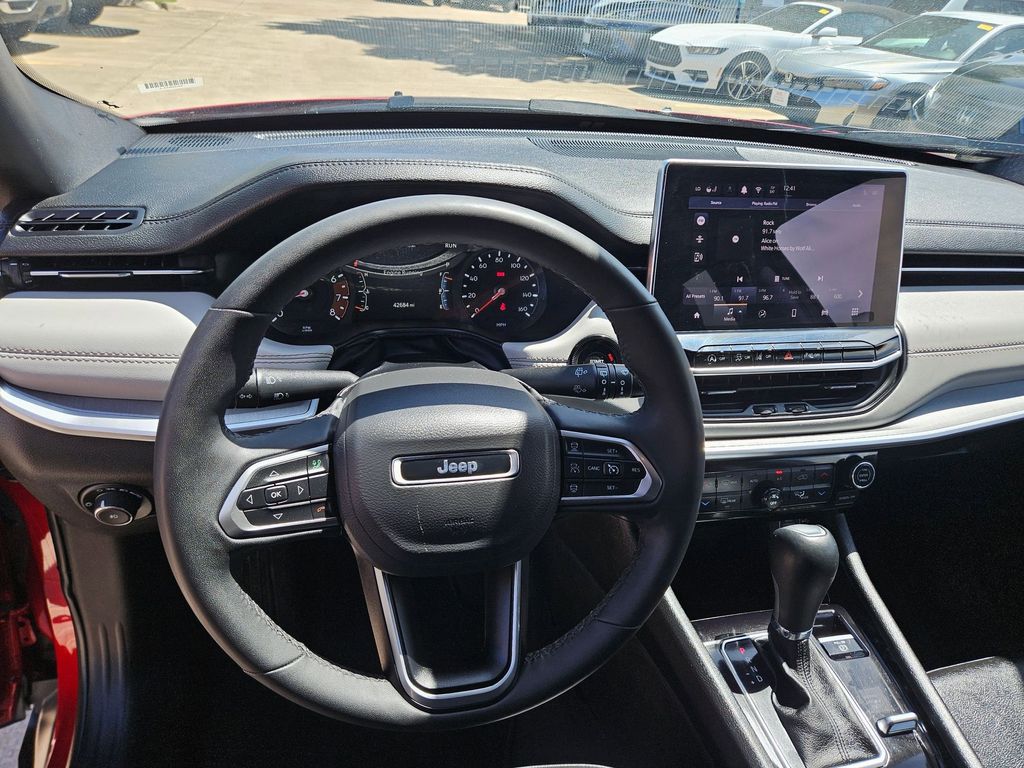 Thumbnail: 2025 Jeep Compass - 17