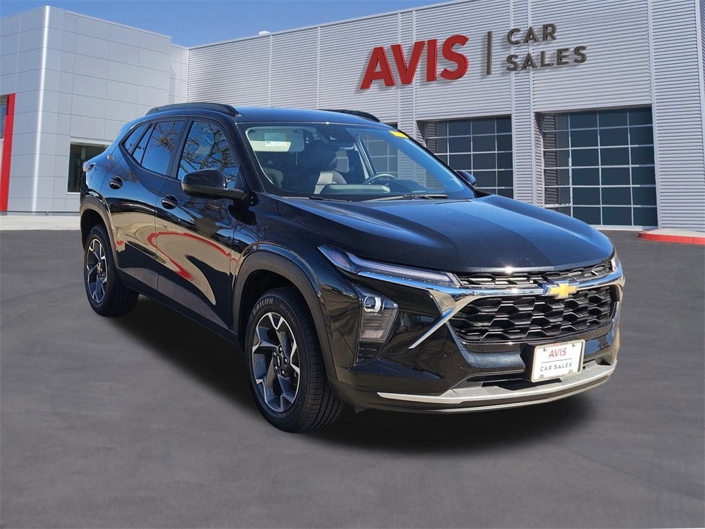 Thumbnail: 2024 Chevrolet Trax - 9