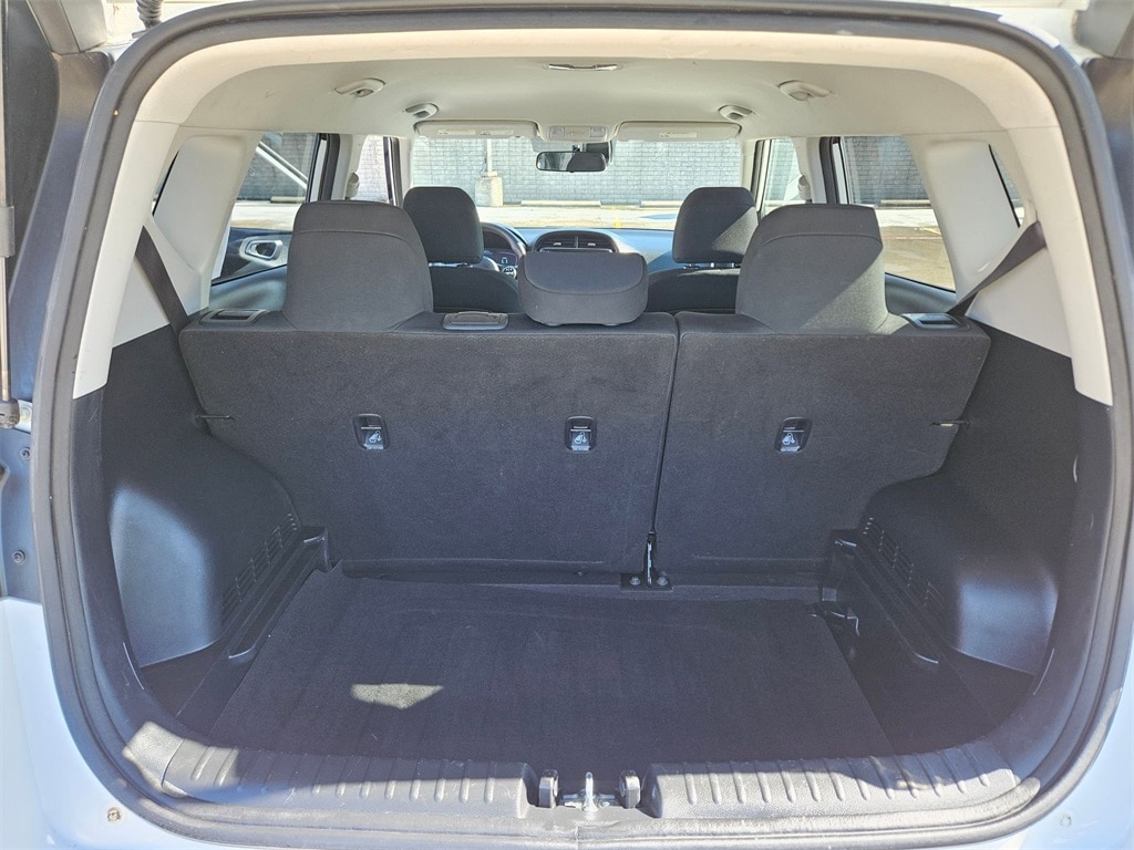 Thumbnail: 2023 Kia Soul - 24