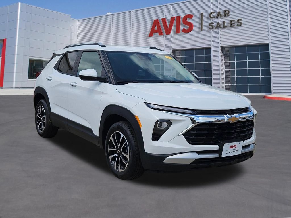 Thumbnail: 2025 Chevrolet TrailBlazer - 9