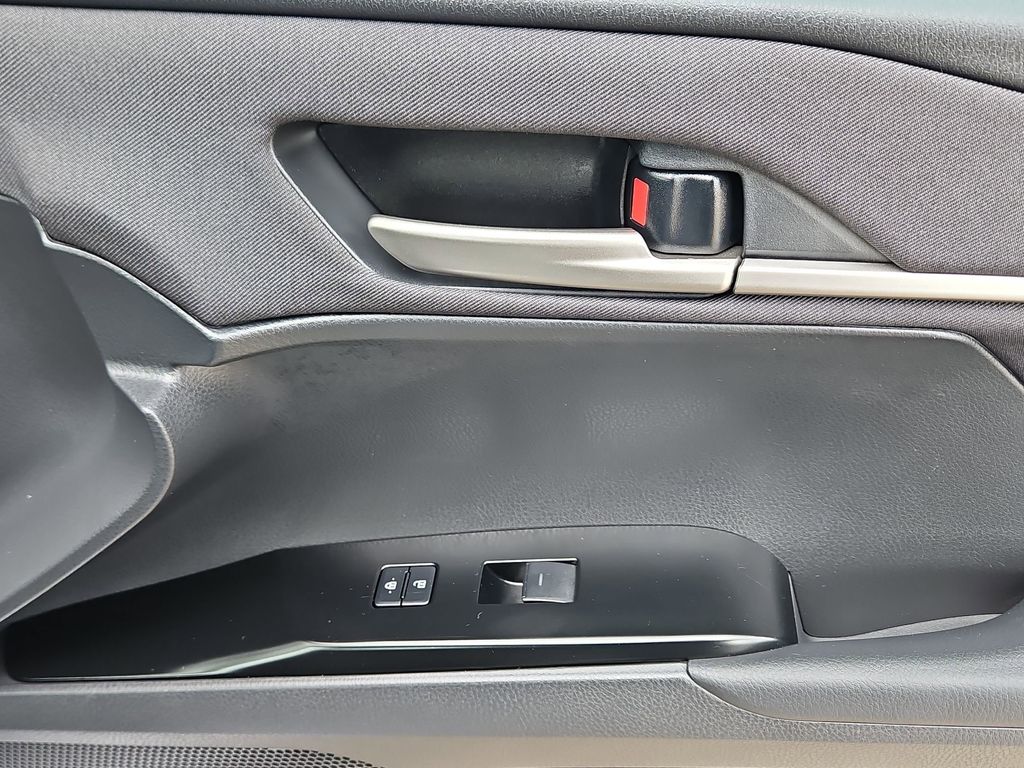 Thumbnail: 2025 Toyota Camry - 34