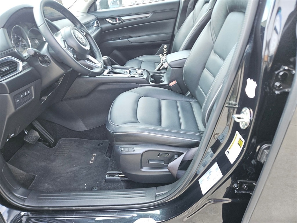 Thumbnail: 2025 Mazda CX-5 - 10