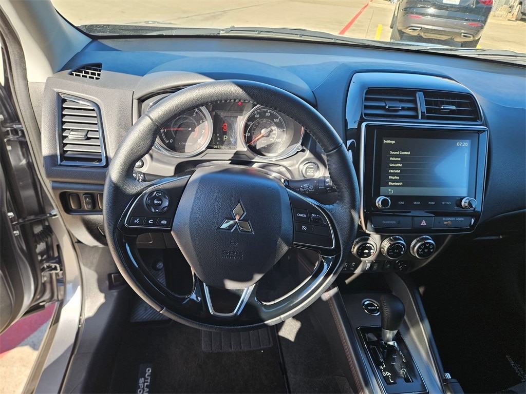 Thumbnail: 2025 Mitsubishi Outlander Sport - 16