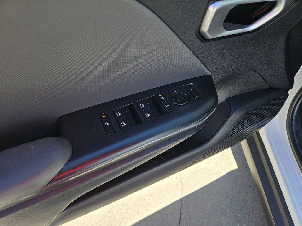 Thumbnail: 2025 Kia K4 - 15